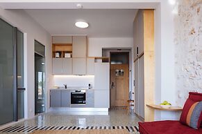 1 bedroom apt up to 3