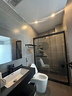 Xianglong Hotel