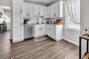 Serene Corner Cottage With Hot Tub 3 Bedroom Home