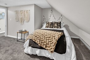 Serene Corner Cottage With Hot Tub 3 Bedroom Home