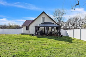 Serene Corner Cottage With Hot Tub 3 Bedroom Home