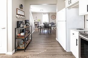 Serene Corner Cottage With Hot Tub 3 Bedroom Home