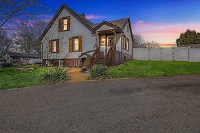 Serene Corner Cottage With Hot Tub 3 Bedroom Home