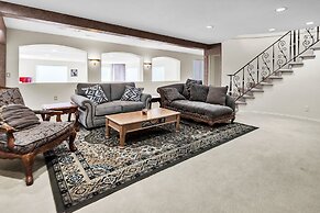 Luxury Villa with Mini Pool, Fireplaces & Scenic Views