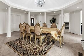 Luxury Villa with Mini Pool, Fireplaces & Scenic Views