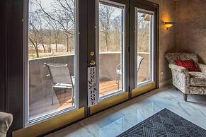 Luxury Villa with Mini Pool, Fireplaces & Scenic Views
