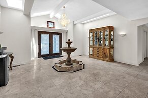 Luxury Villa with Mini Pool, Fireplaces & Scenic Views