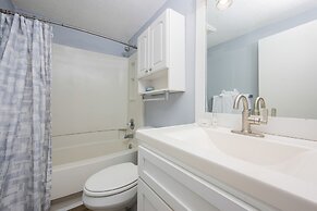 Emerald Skye 63 1 Bedroom Condo