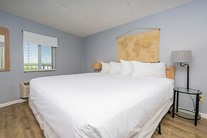 Emerald Skye 63 1 Bedroom Condo