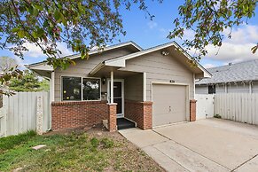 Old Town Basecamp 6 Blocks to Old Town Square