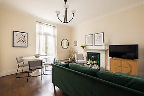 The Notting Hill Base - Charming 2bdr With Balcony