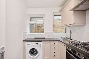 The Maida Hill Hideout - 2bdr Flat With Courtyard