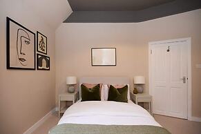 The Maida Hill Hideout - 2bdr Flat With Courtyard