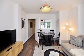 The Maida Hill Hideout - 2bdr Flat With Courtyard
