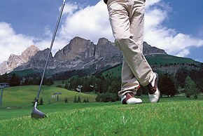 Sporthotel Passo Carezza