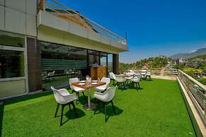 Kamal Residency By Dhiraya Hotels