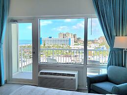 ChartHouse Clearwater Beach Marina Hotel