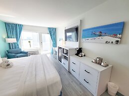 ChartHouse Clearwater Beach Marina Hotel