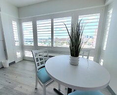 ChartHouse Clearwater Beach Marina Hotel