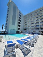 ChartHouse Clearwater Beach Marina Hotel