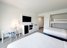 ChartHouse Clearwater Beach Marina Hotel