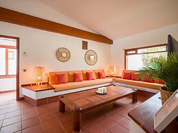 Chalet in Maspalomas With Heated Pool
