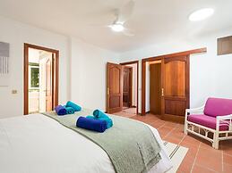 Chalet in Maspalomas With Heated Pool
