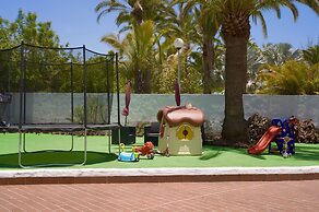 Chalet in Maspalomas With Heated Pool