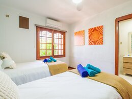 Chalet in Maspalomas With Heated Pool