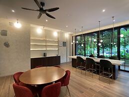 Agile Residence TRX by Isabella