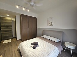 Agile Residence TRX by Isabella