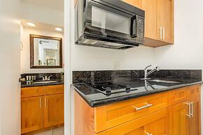 @marbella Lane - Stylish Island Stay w/ City Views