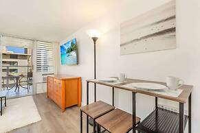 @marbella Lane - Stylish Island Stay w/ City Views