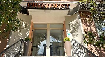 Hotel President