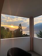 Spectacular Penthouse With Lake Views in Central Brissago