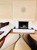 Spectacular Penthouse With Lake Views in Central Brissago