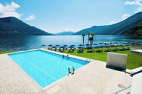 Spectacular Penthouse With Lake Views in Central Brissago