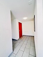 Sunny Modern Apartment Lake View Relax