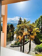 Sunny Modern Apartment Lake View Relax