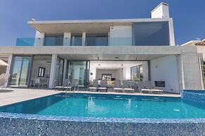 Protaras Holiday Villa El34 - Seafront Villa