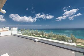 Protaras Holiday Villa El34 - Seafront Villa