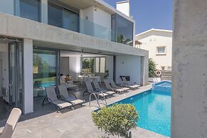 Protaras Holiday Villa El34 - Seafront Villa