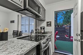 Day Dreamer Minutes to Stadium With Fire pit and Parking