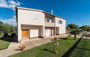 Sweet Apartment Iva & Luca