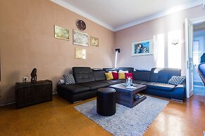 Charming Apartment in Zadar With City Views