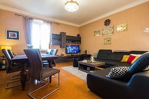 Charming Apartment in Zadar With City Views