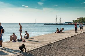 Charming Apartment in Zadar With City Views