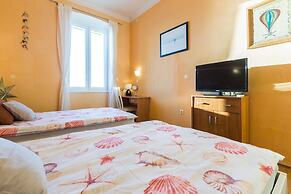 Charming Apartment in Zadar With City Views