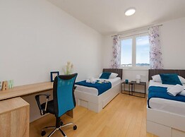 Zadar Urban Seaside Apartment