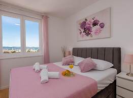 Zadar Urban Seaside Apartment